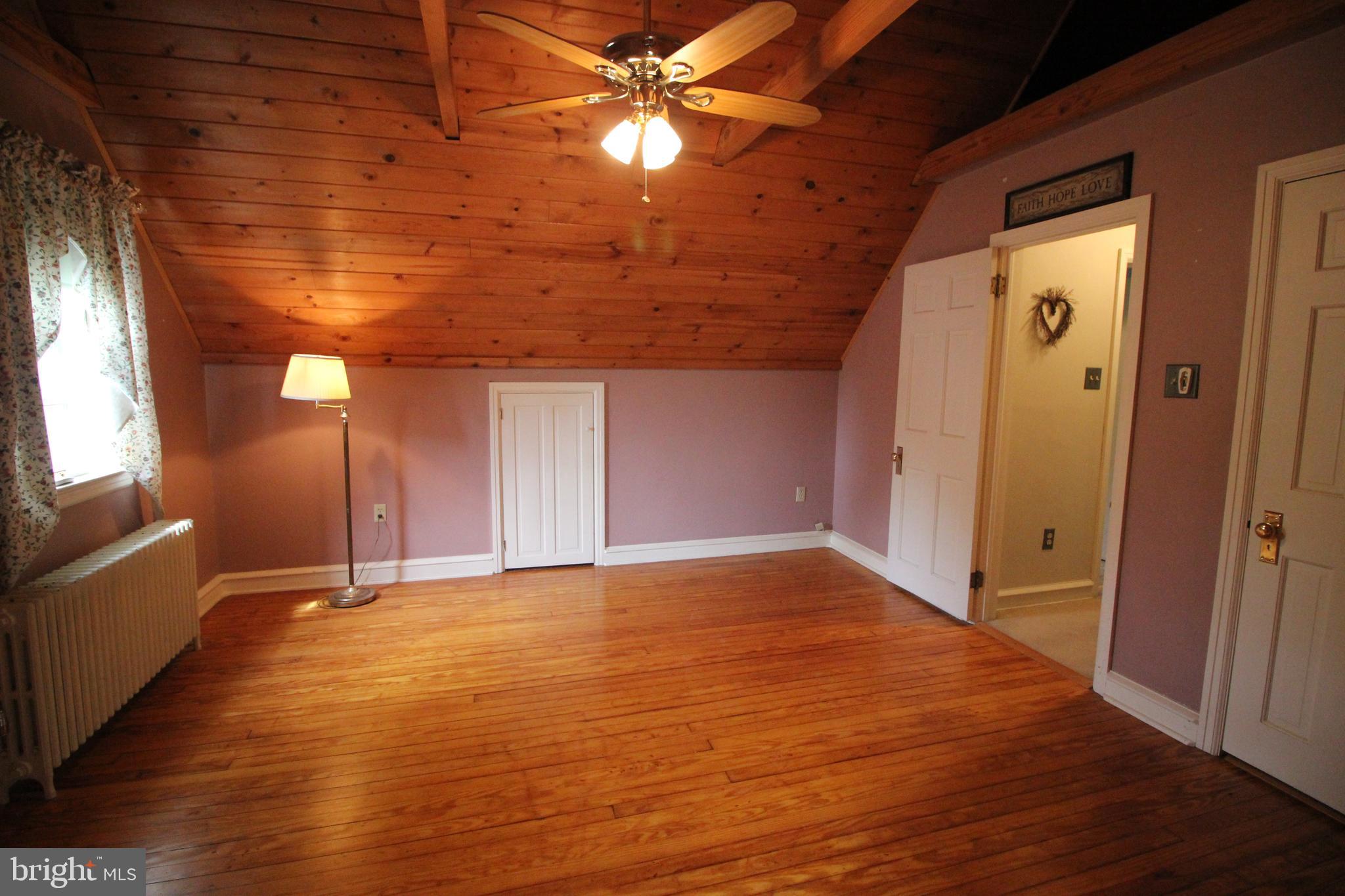 949 Old Bethlehem Road Quakertown, PA 18951 - Photo 36 of 49 Gallery Image 36