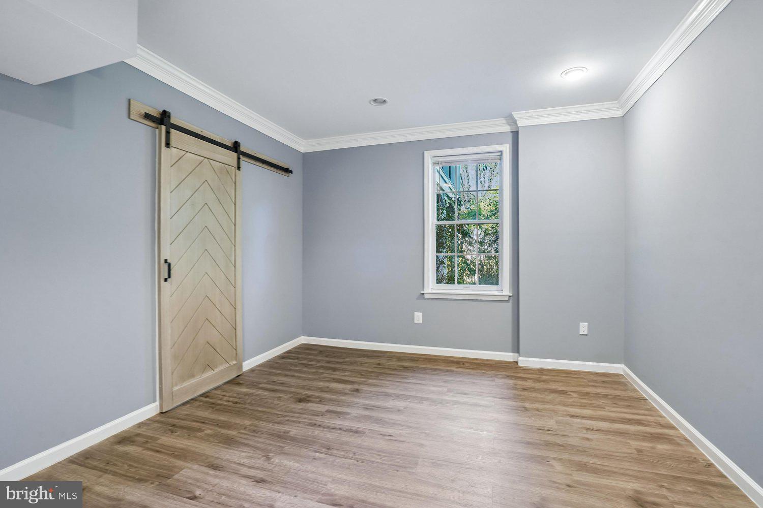 1703 Raleigh Hill Road Vienna, VA 22182 - Photo 47 of 69 Bedroom
