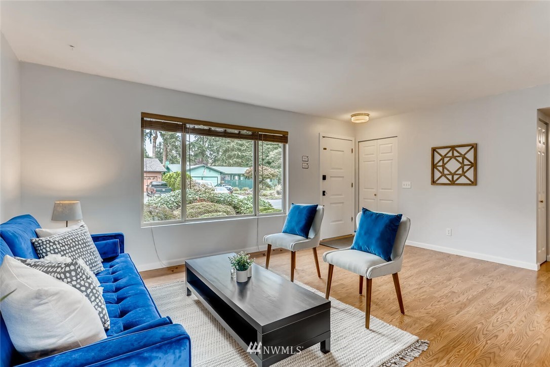 14637 Southeast 142nd Street Renton, WA 98059 - Photo 3 of 28