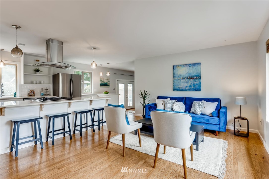 14637 Southeast 142nd Street Renton, WA 98059 - Photo 5 of 28