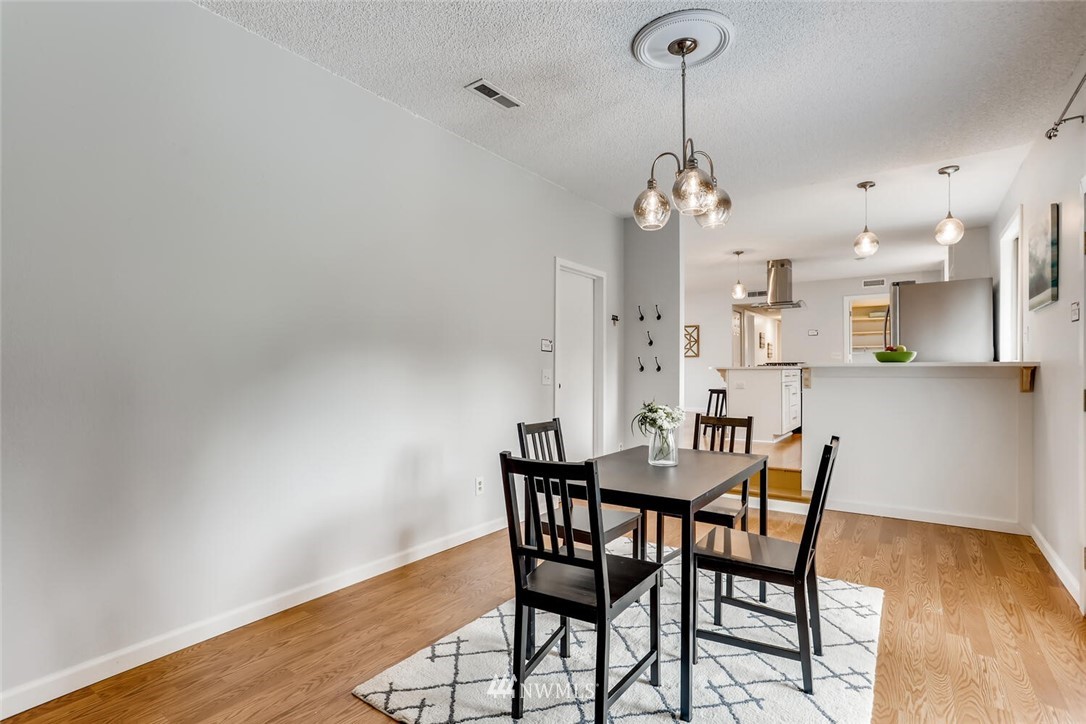 14637 Southeast 142nd Street Renton, WA 98059 - Photo 7 of 28