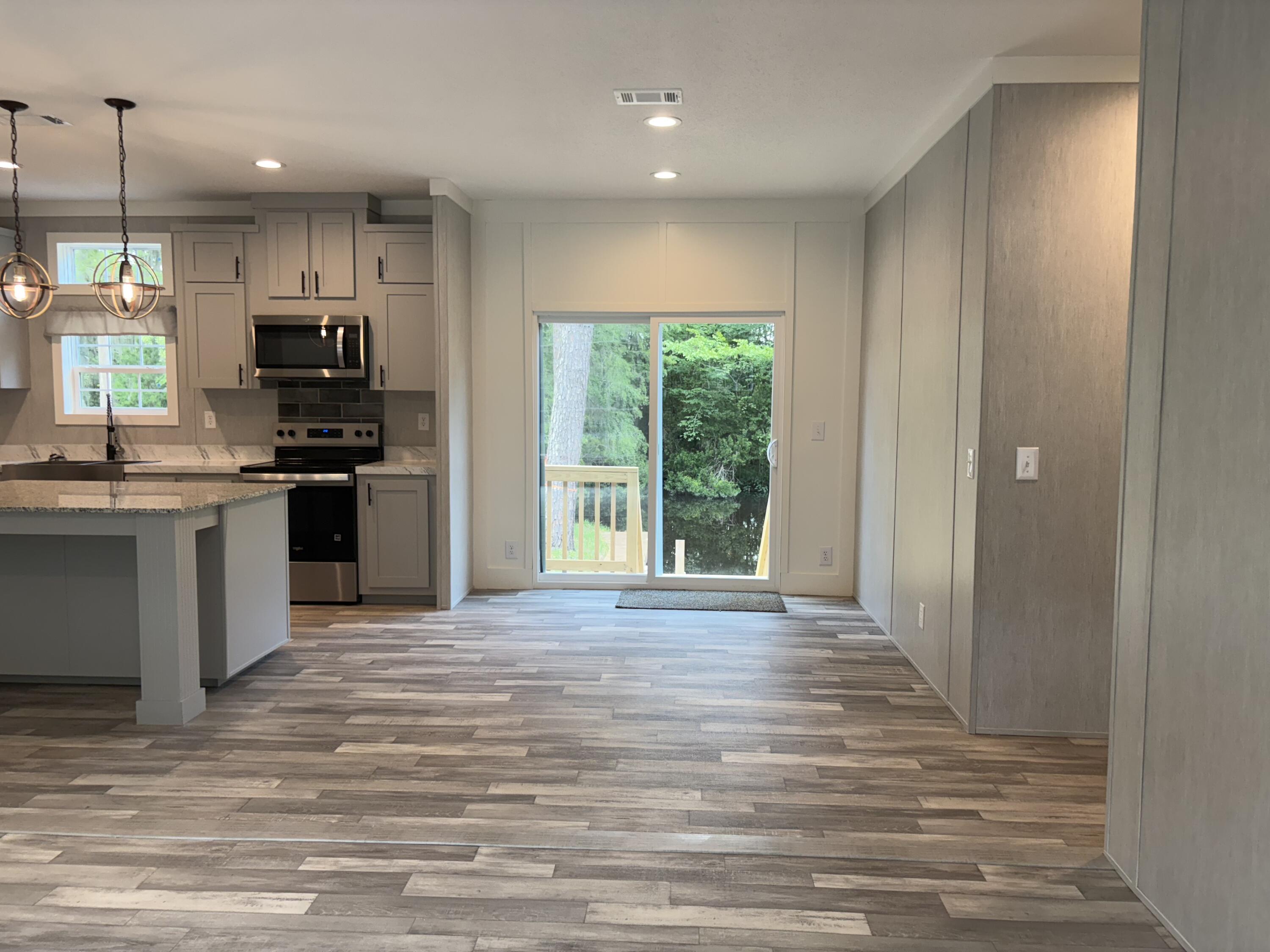 3323 Prices Bridge Lane Walterboro, SC 29488 - Photo 15 of 63 Dining area