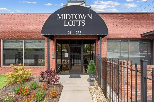 $289,900 | 205 Johnson Avenue, Unit 231, Carrollton, GA 30117