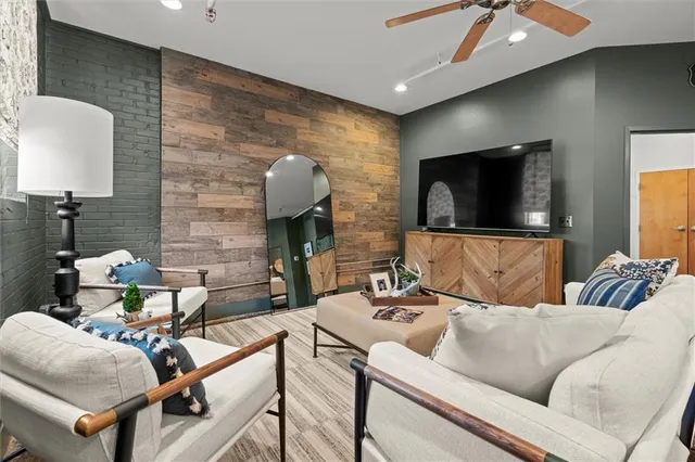 $289,900 | 205 Johnson Avenue, Unit 231, Carrollton, GA 30117