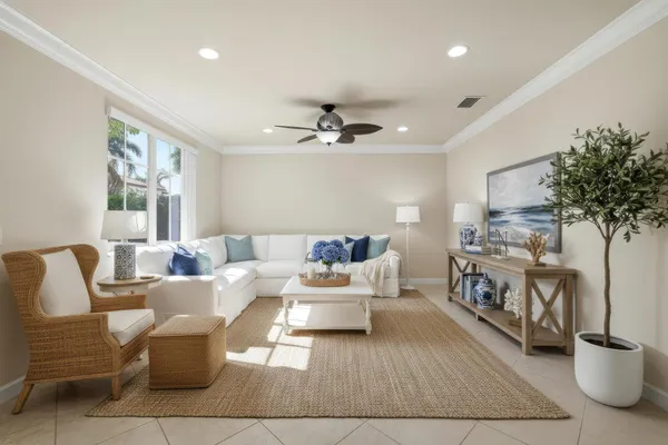 $6,400 | 148 Northwest Emerson Place, Boca Raton, FL 33432