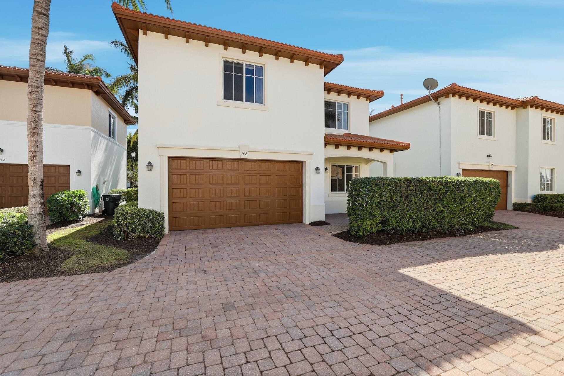 148 Northwest Emerson Place Boca Raton, FL 33432 - Photo 32 of 44 Back of House