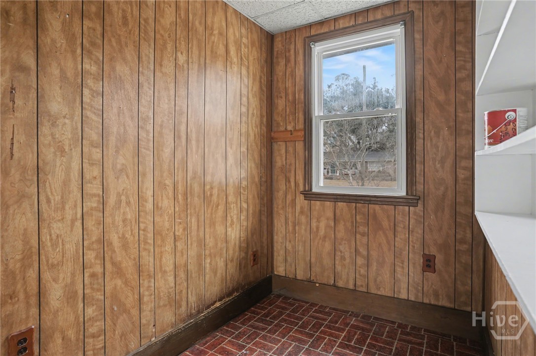 315 East 65th Street Savannah, GA 31405 - Photo 16 of 23 Laundry