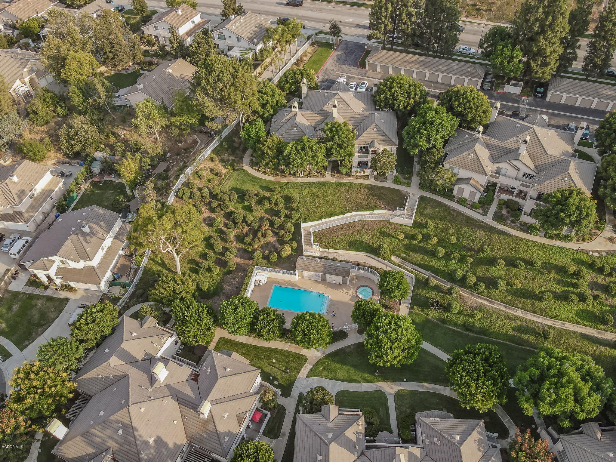 1067 Waltham Road, Unit D Simi Valley, CA 93065 - Photo 29 of 31 an aerial view of multiple house