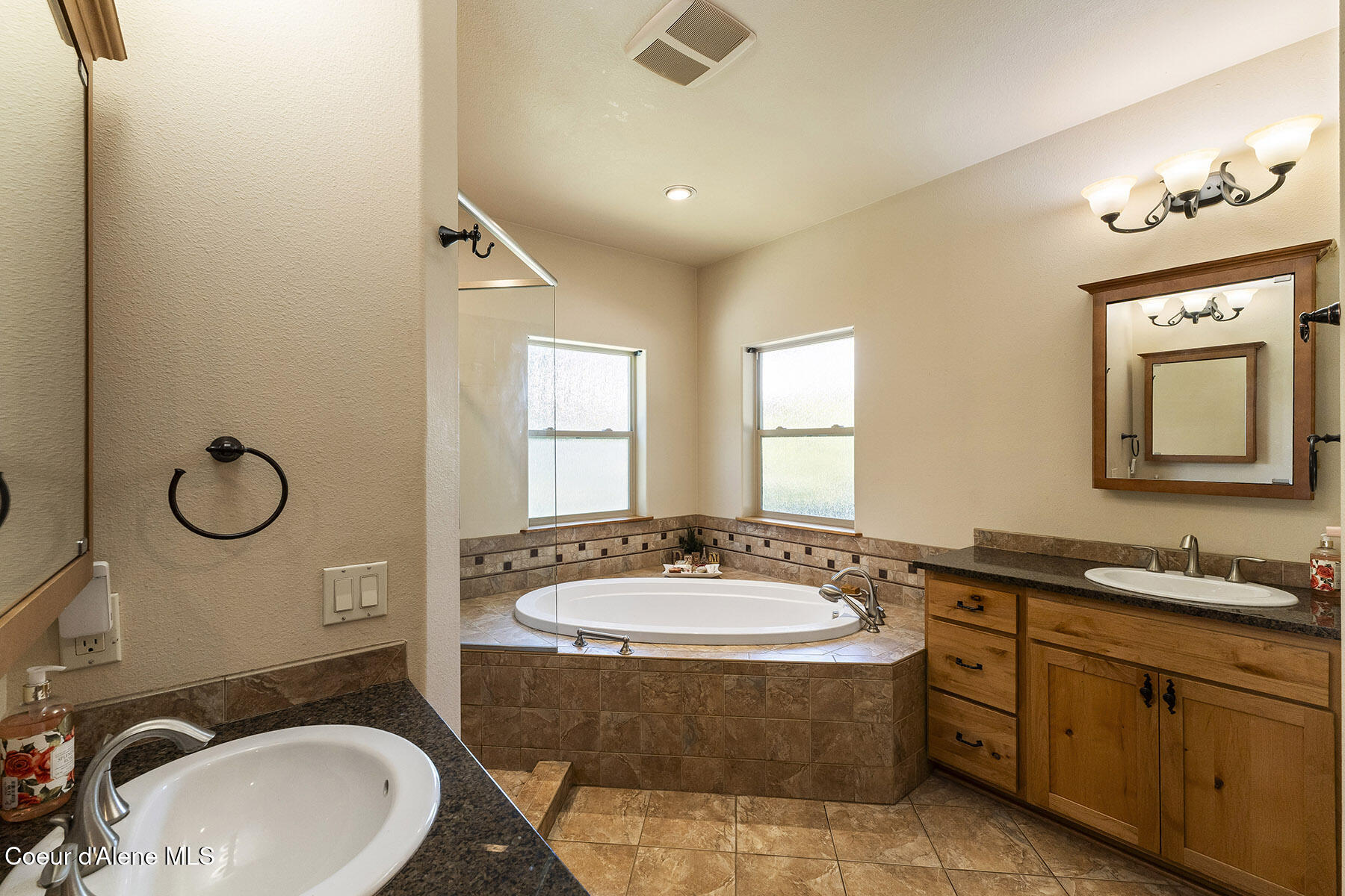 25400 North Lantern Hill Road Rathdrum, ID 83858 - Photo 16 of 45 25400-N-Lantern-Hill-Rd-4081