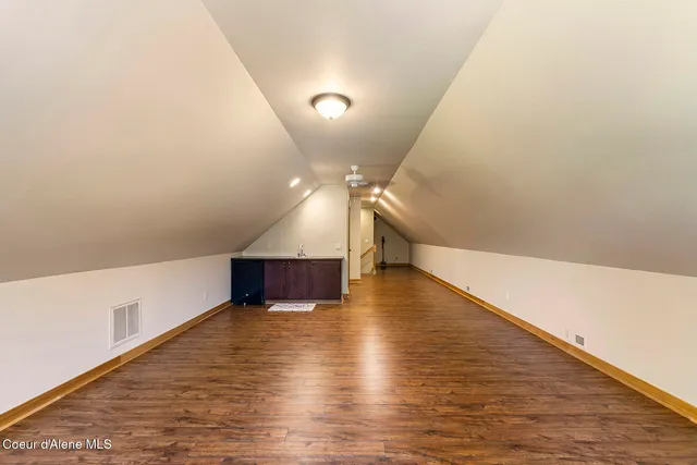 $1,350,000 | 25400 North Lantern Hill Road, Rathdrum, ID 83858