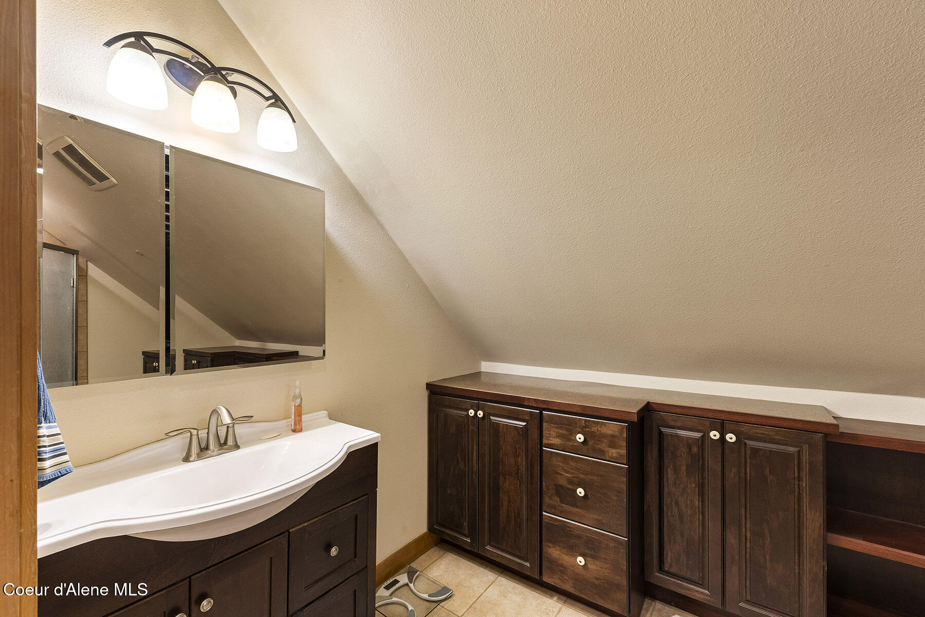 25400 North Lantern Hill Road Rathdrum, ID 83858 - Photo 28 of 45 25400-N-Lantern-Hill-Rd-4106