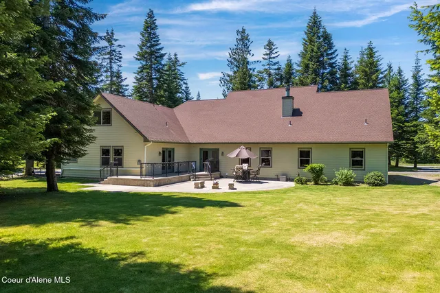 $1,350,000 | 25400 North Lantern Hill Road, Rathdrum, ID 83858