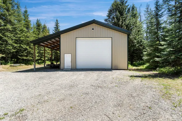 $1,350,000 | 25400 North Lantern Hill Road, Rathdrum, ID 83858