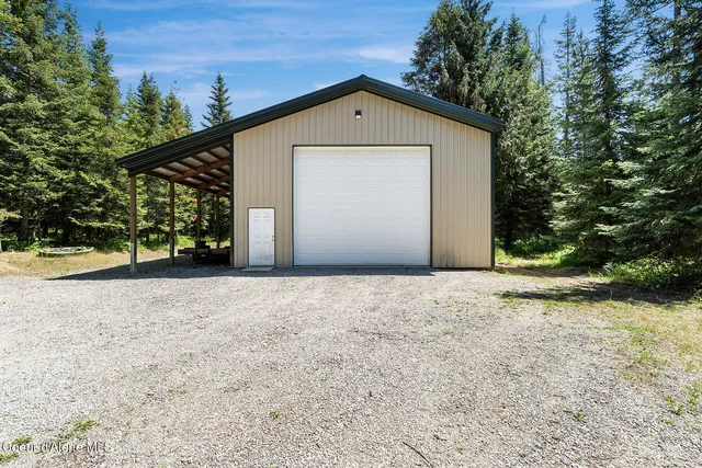 $1,350,000 | 25400 North Lantern Hill Road, Rathdrum, ID 83858
