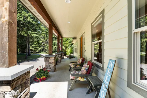 $1,350,000 | 25400 North Lantern Hill Road, Rathdrum, ID 83858