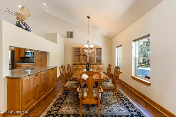 $1,350,000 | 25400 North Lantern Hill Road, Rathdrum, ID 83858