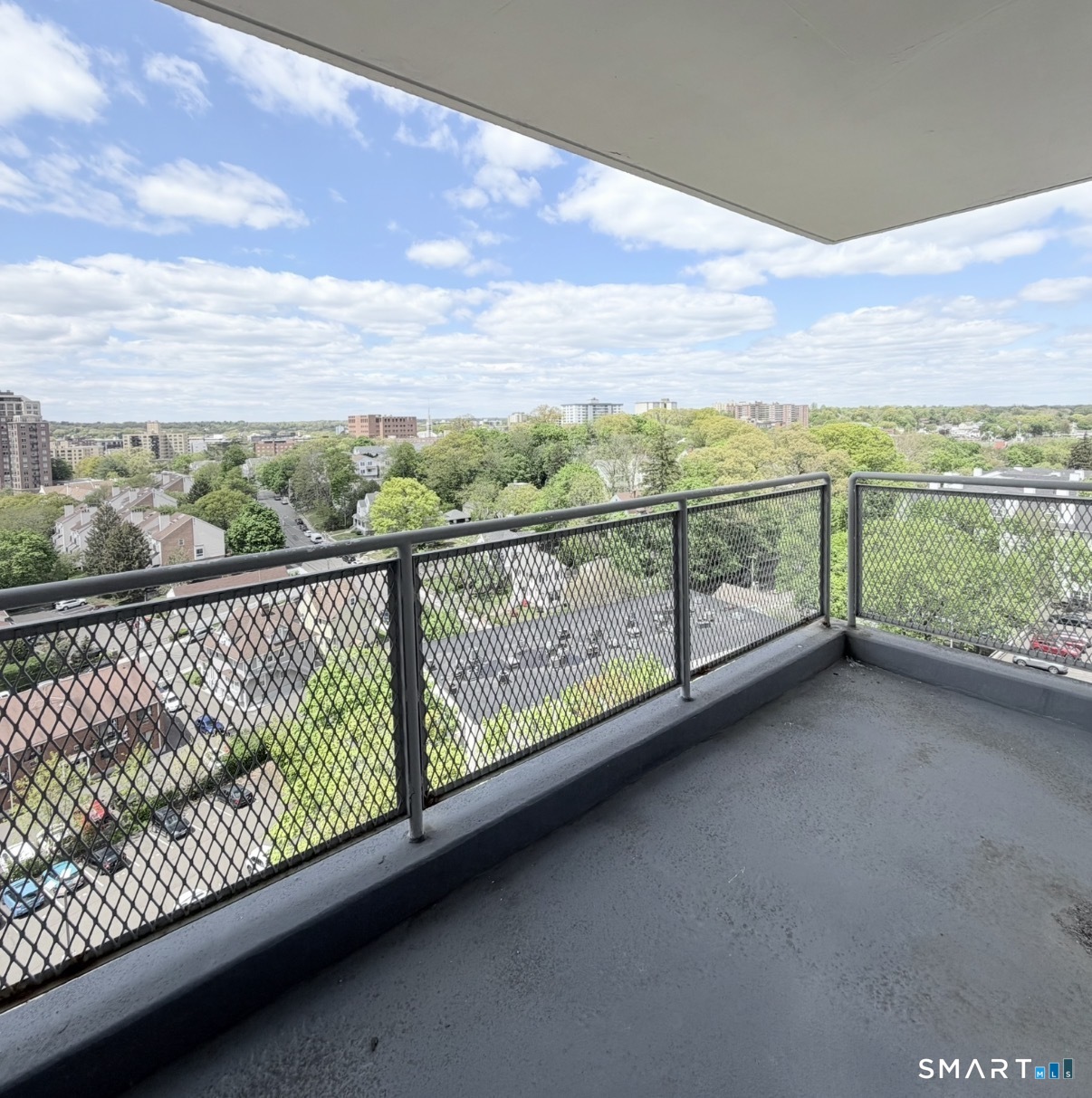 30 Glenbrook Road, Unit 10F Stamford, CT 06902 - Photo 13 of 16