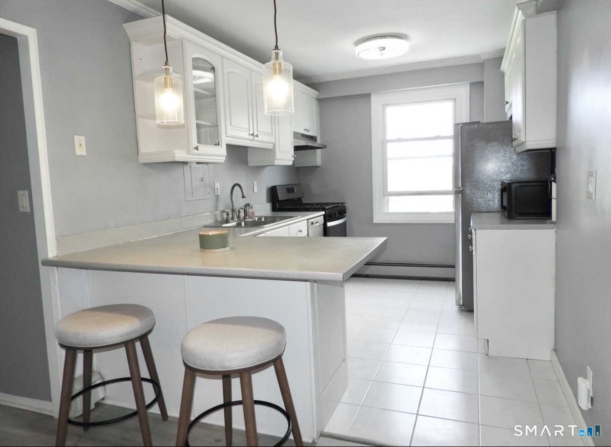 30 Glenbrook Road, Unit 10F Stamford, CT 06902 - Photo 4 of 16