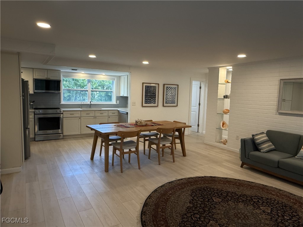 751 Fox Street Longboat Key, FL 34228 - Photo 21 of 49