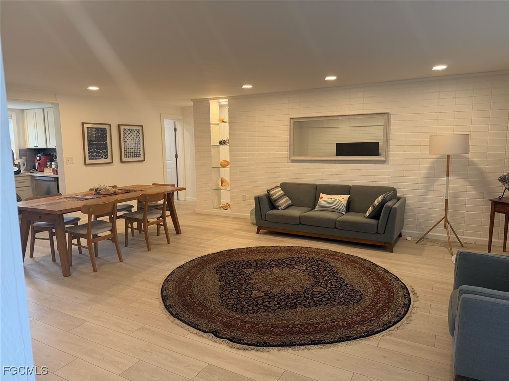 751 Fox Street Longboat Key, FL 34228 - Photo 25 of 49