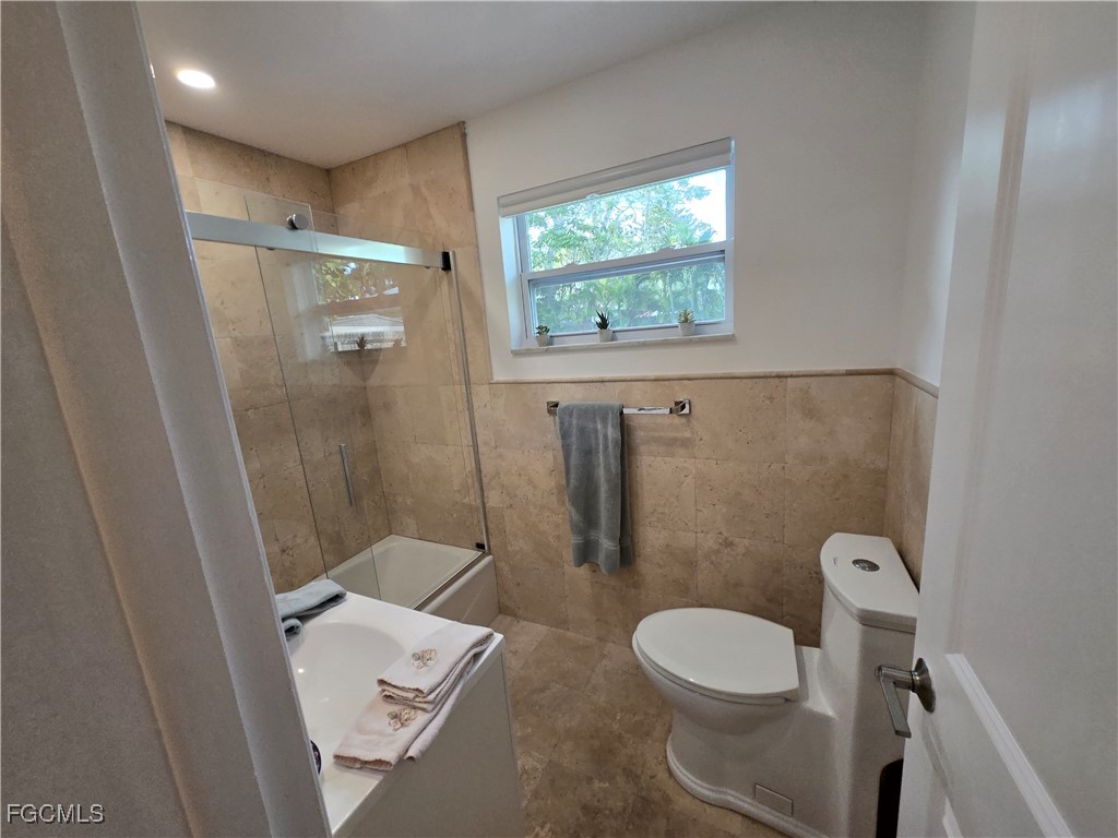 751 Fox Street Longboat Key, FL 34228 - Photo 31 of 49