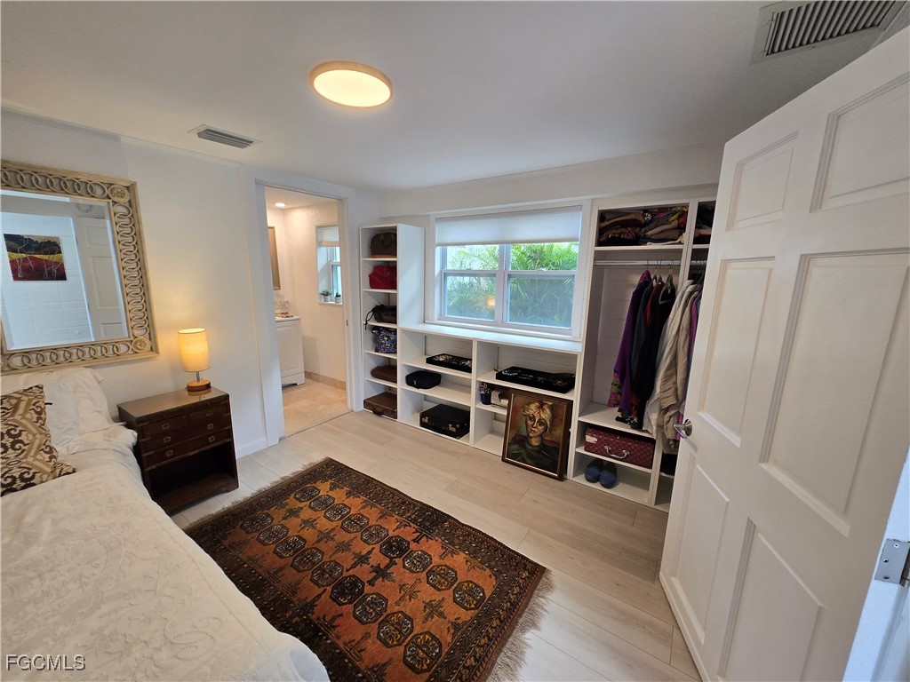 751 Fox Street Longboat Key, FL 34228 - Photo 35 of 49