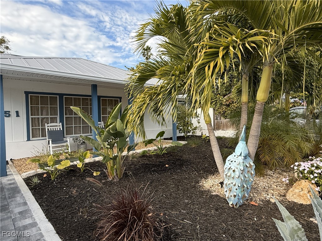 751 Fox Street Longboat Key, FL 34228 - Photo 4 of 49