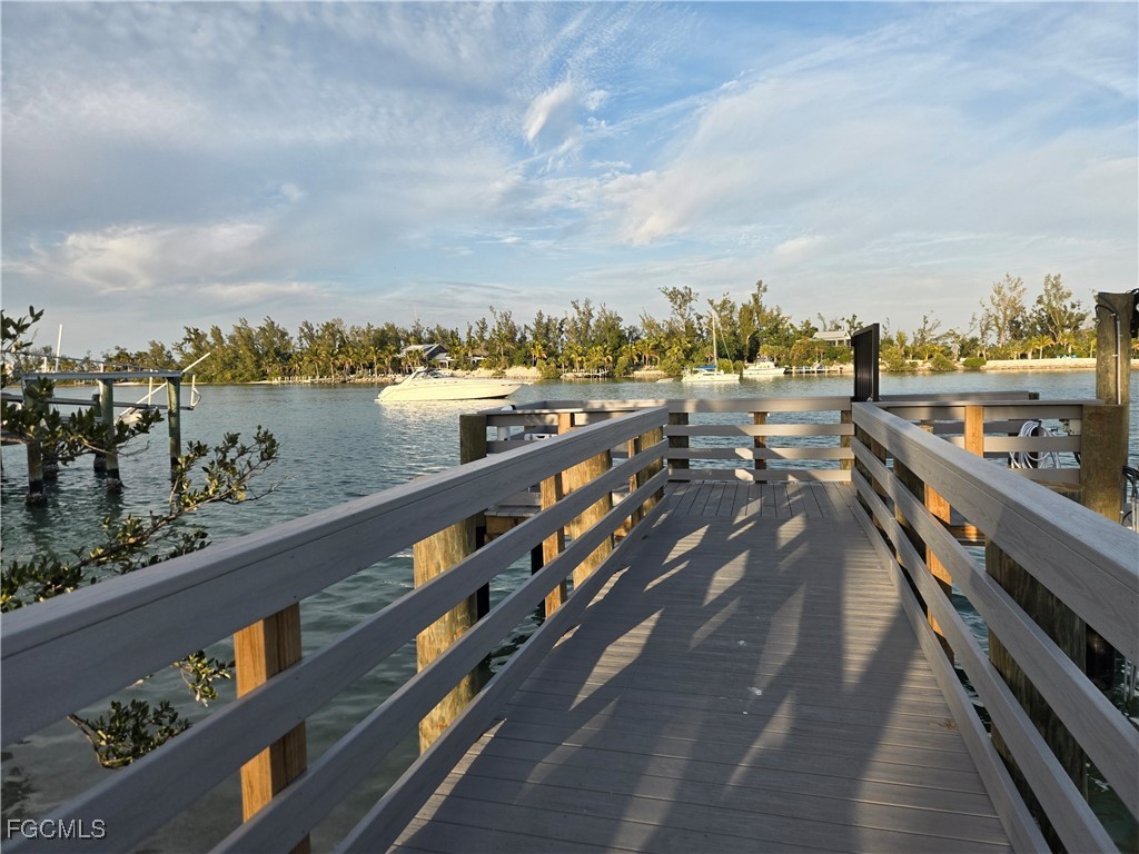 751 Fox Street Longboat Key, FL 34228 - Photo 46 of 49