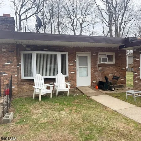$1,950 | 29 Brady Boulevard, Unit 9, Lake Hopatcong, NJ 07849