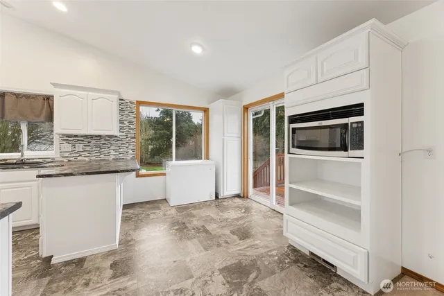 $734,990 | 16322 37th St Court East, Lake Tapps, WA 98391