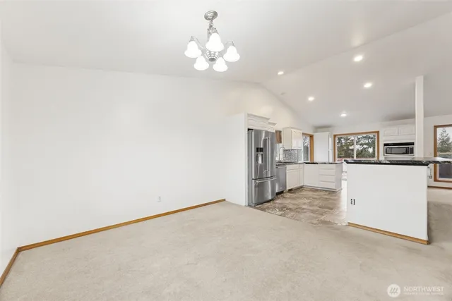 $734,990 | 16322 37th St Court East, Lake Tapps, WA 98391