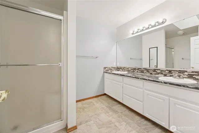 $734,990 | 16322 37th St Court East, Lake Tapps, WA 98391