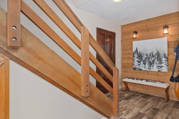 $739,000 | 119 Knoll Avenue, Unit 14, June Lake, CA 93529