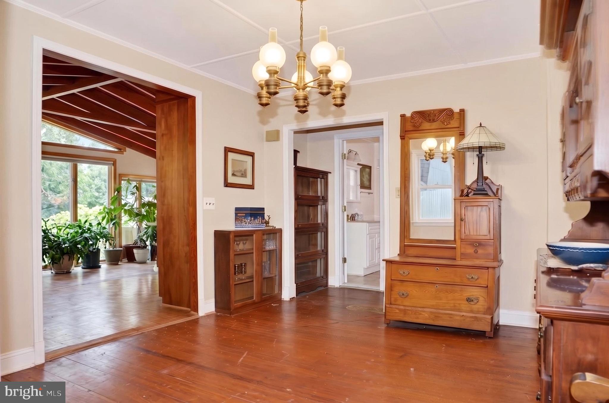38 4th Street Colonial Beach, VA 22443 - Photo 7 of 29