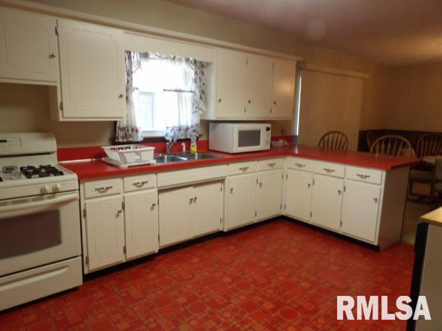 2050 Raleigh Road Eldorado, IL 62930 - Photo 10 of 27 Gallery Image 10