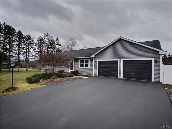 $359,900 | 781 Sleepy Hollow Road, Cortlandville, NY 13045