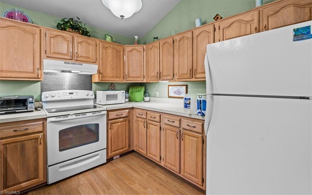 814 James Road High Point, NC 27265 - Photo 15 of 35