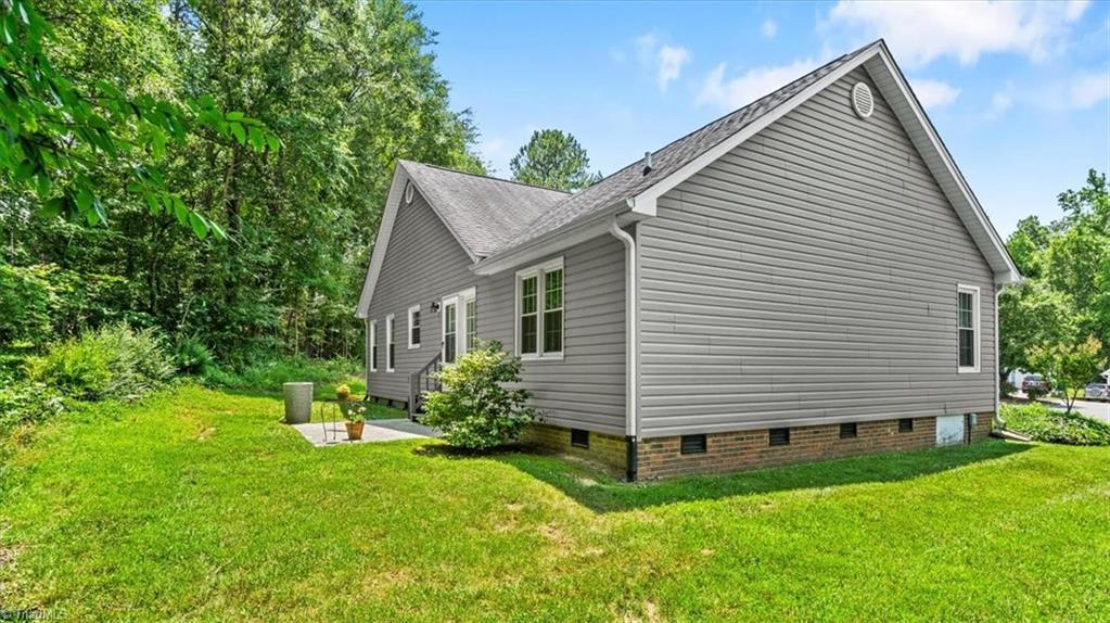 814 James Road High Point, NC 27265 - Photo 30 of 35