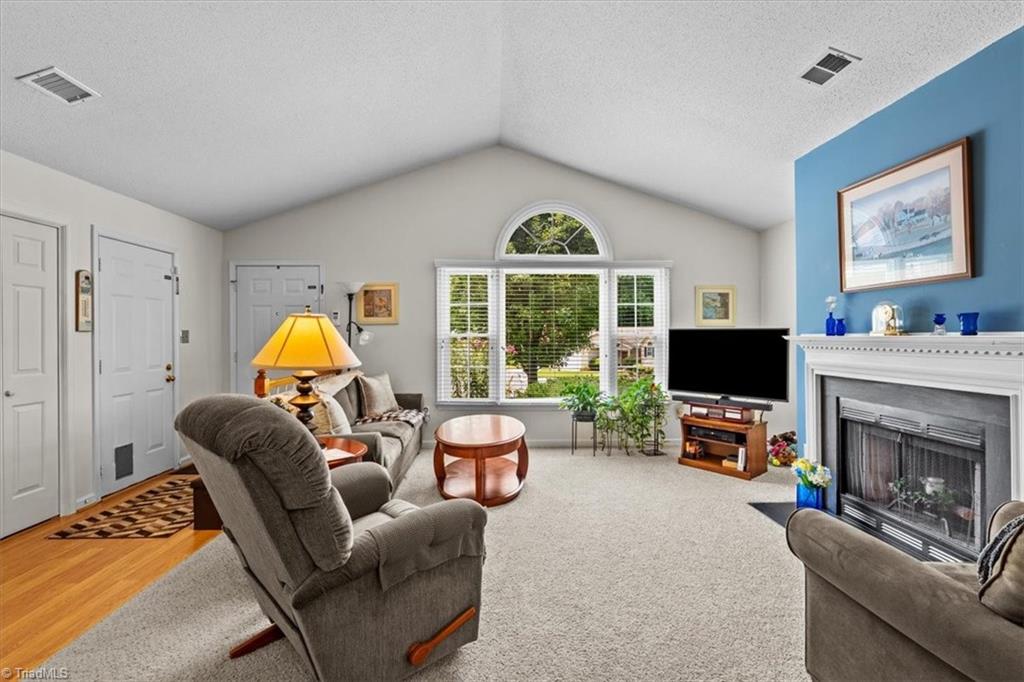 814 James Road High Point, NC 27265 - Photo 4 of 35