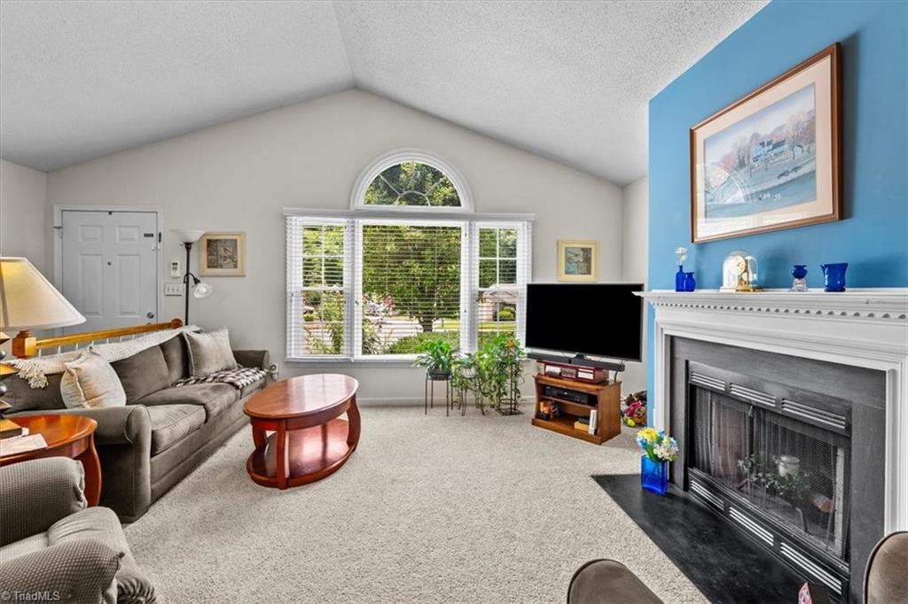 814 James Road High Point, NC 27265 - Photo 5 of 35