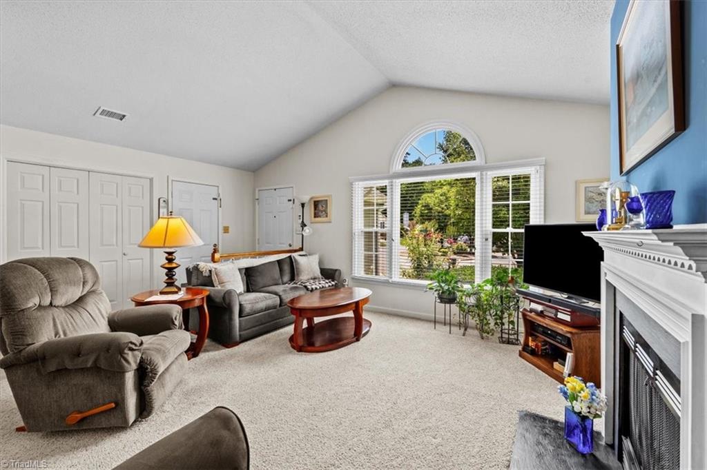 814 James Road High Point, NC 27265 - Photo 6 of 35