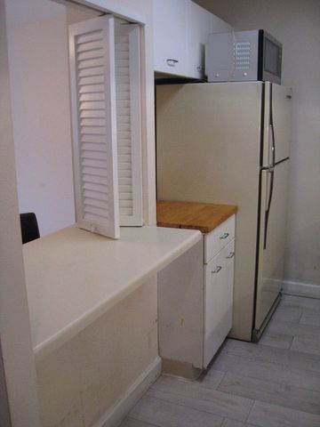 $169,500 | 535 North Michigan Avenue, Unit 1812, Chicago, IL 60611