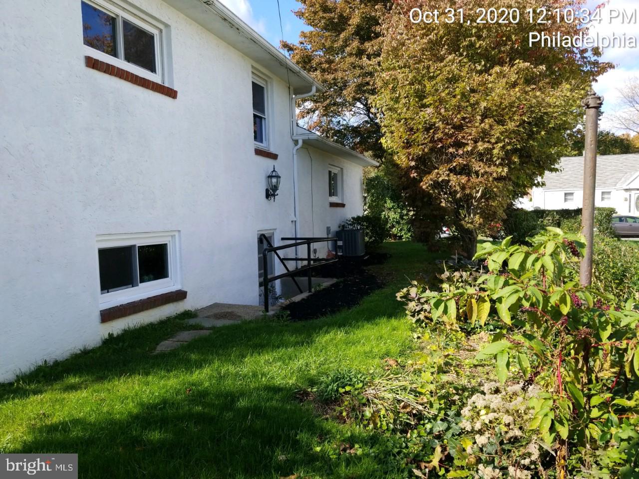9801 Woodfern Road Philadelphia, PA 19115 - Photo 5 of 27