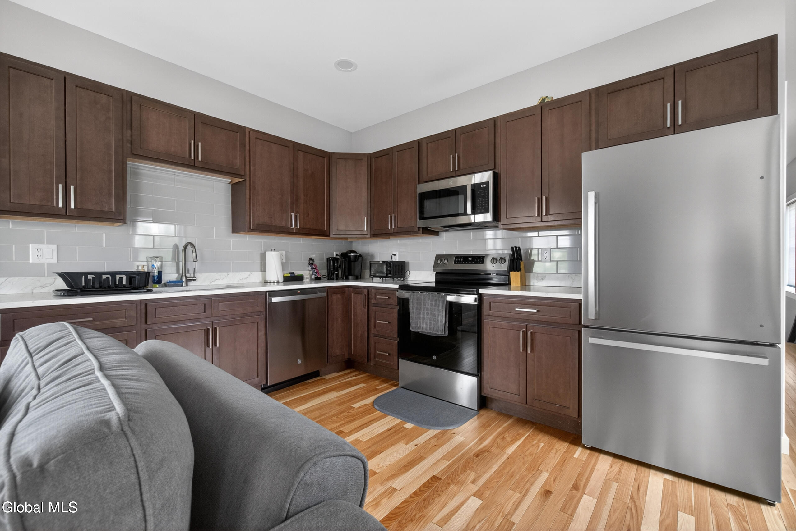 20 Monroe Street Schenectady, NY 12305 - Photo 7 of 44 20-DSC07897