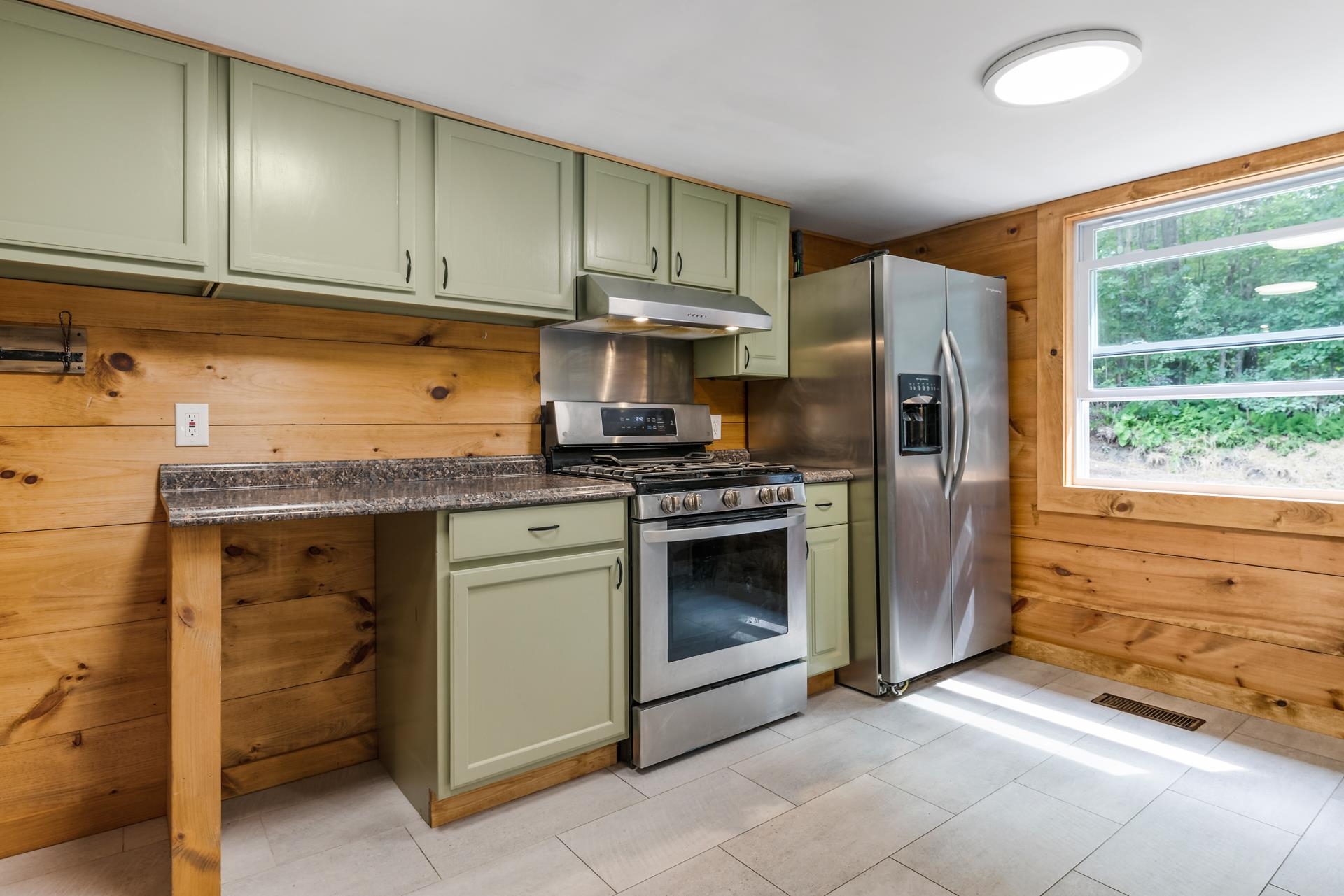 85 Bradford Road Sunapee, NH 03782 - Photo 16 of 21