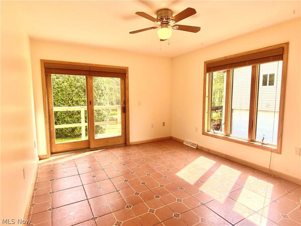 6647 Chestnut-Ridge Road Hubbard, OH 44425 - Photo 22 of 35 Gallery Image 22
