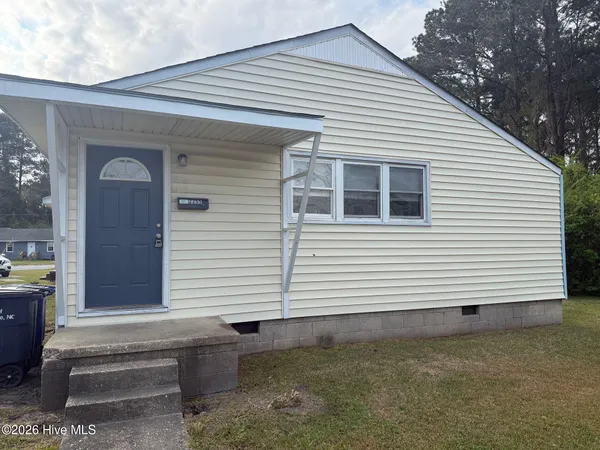 $895 | 2255 Onslow Drive, Jacksonville, NC 28540