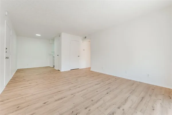 $90,000 | 4859 Cedar Springs Road, Unit 337, Dallas, TX 75219