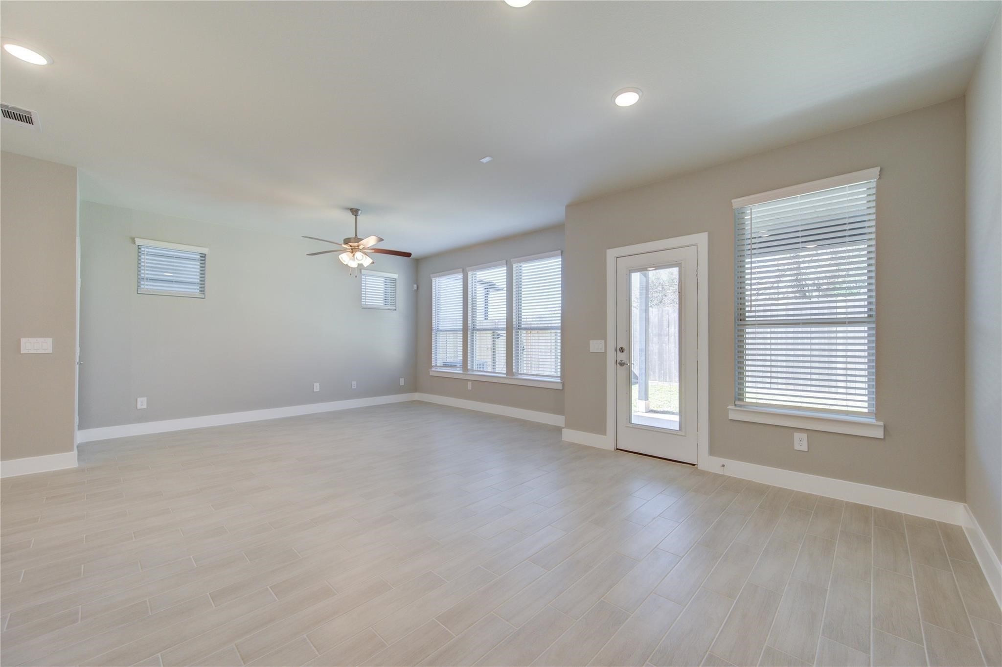1709 Summerlyn Houston, TX 77080 - Photo 21 of 46