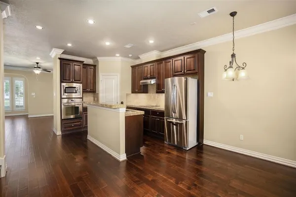 $3,100 | 2050 Palm Forest Lane, Houston, TX 77077